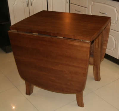 Стол обеденный