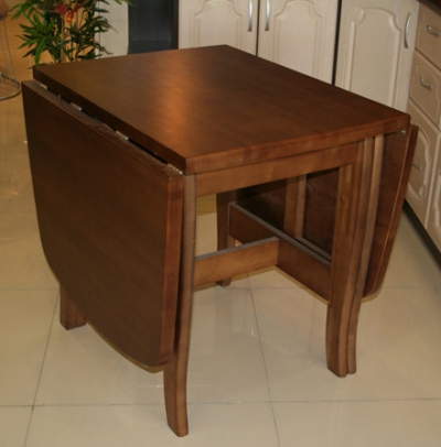 Стол обеденный